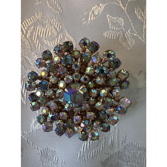 Vintage Starburst Aurora Borealis Crystals 1940s Brooch Pin EUC - Picture 3 of 6